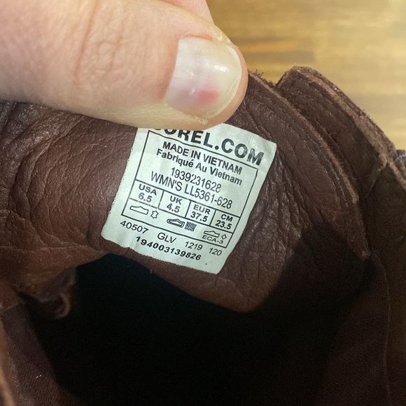 Sorel Cate Laceup boots Burgundy 6.5 - Picture 8 of 9